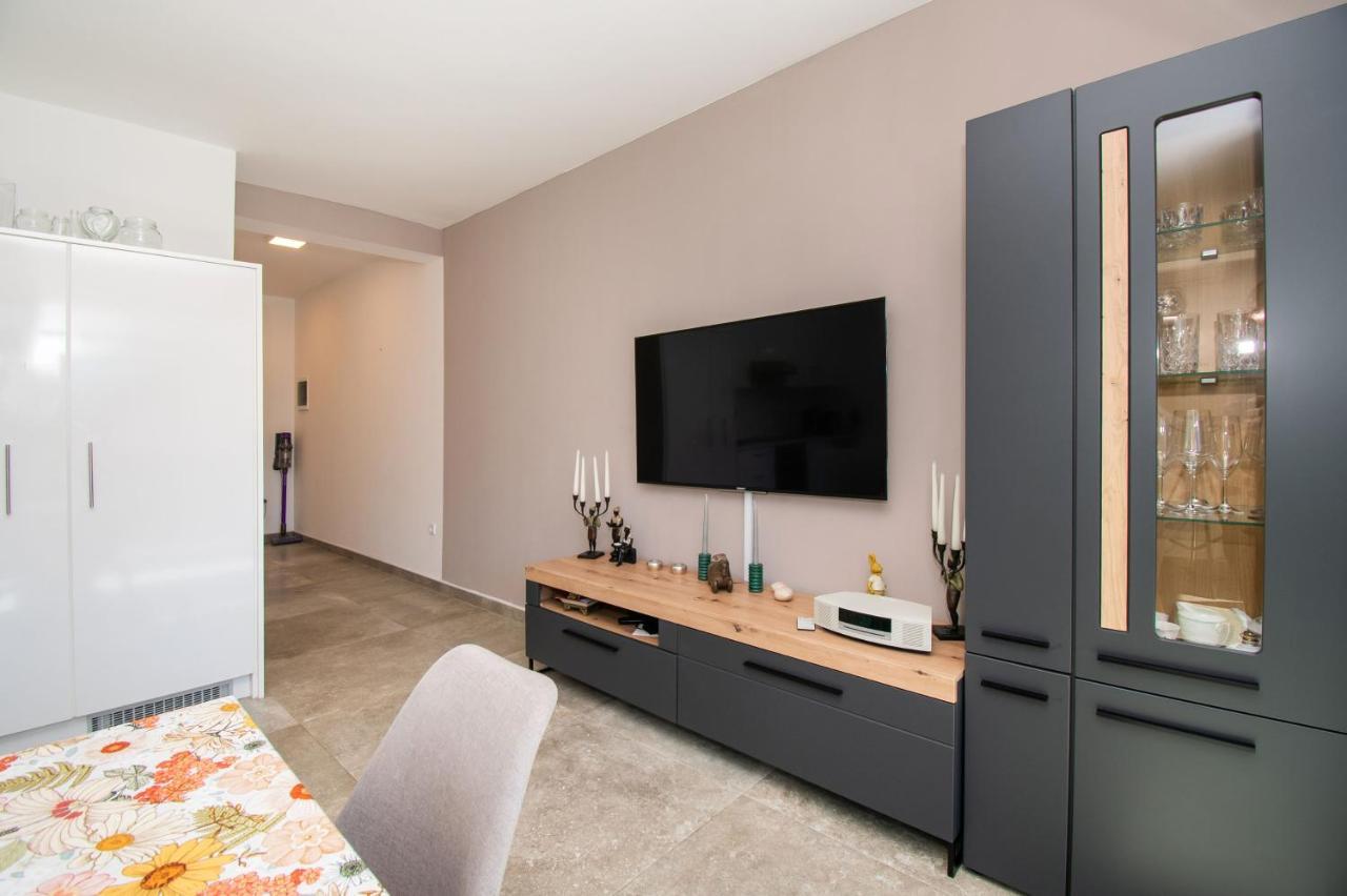 Apartman Benmi Vodice Eksteriør billede