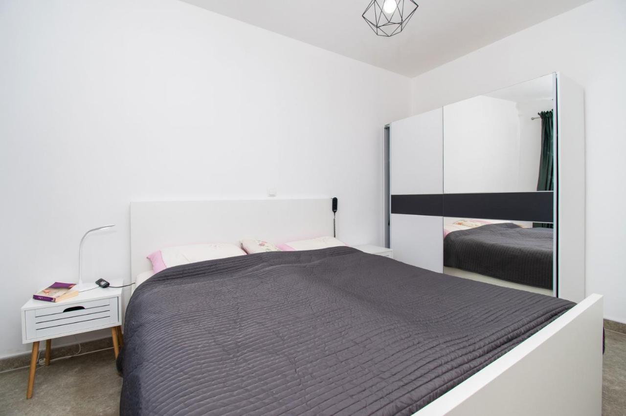 Apartman Benmi Vodice Eksteriør billede